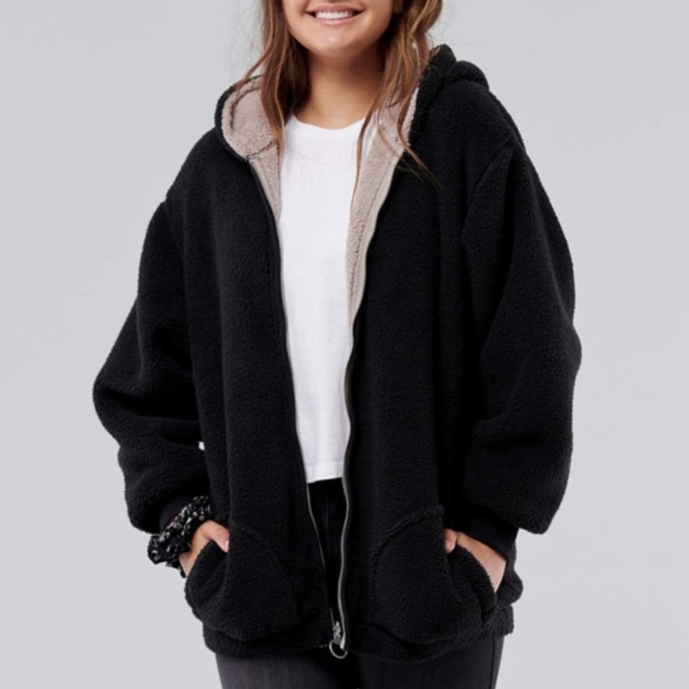 Hollister Reversible Oversized Sherpa Hoodie